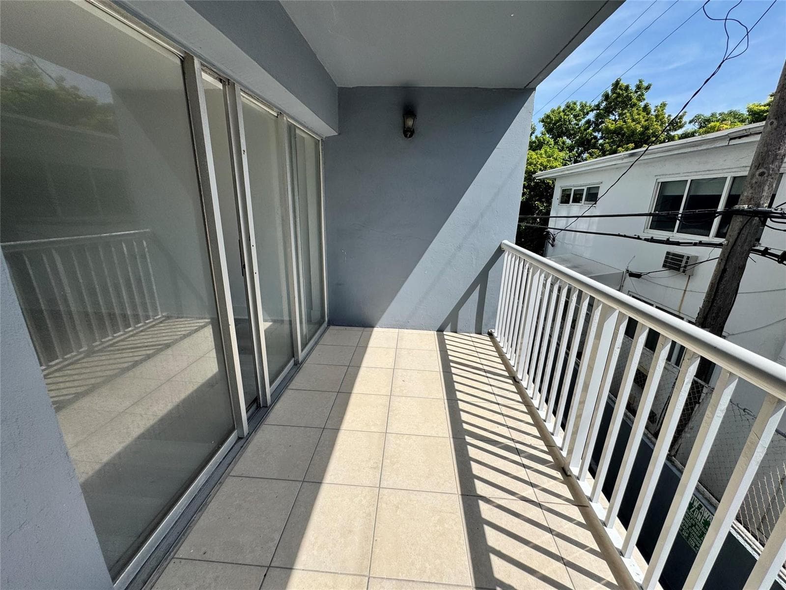 F10518830 — Miami Beach — 14