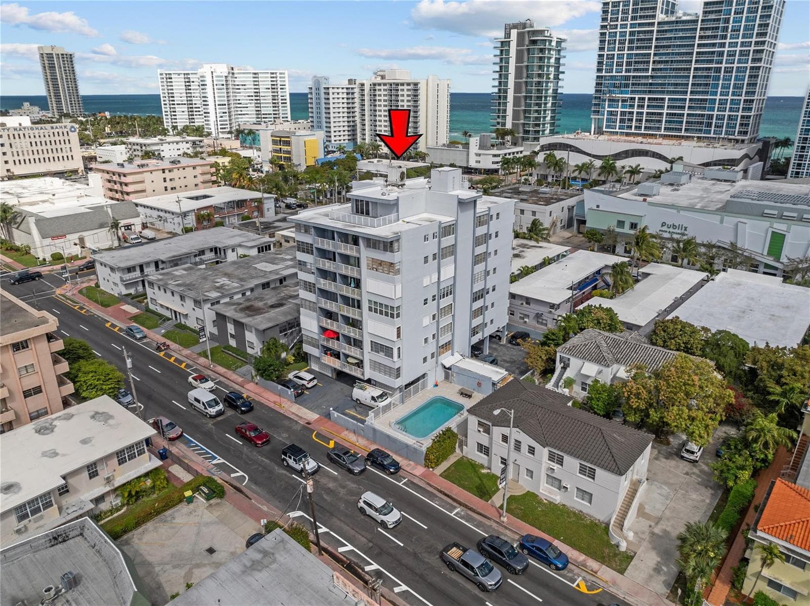 F10518830 — Miami Beach — 15