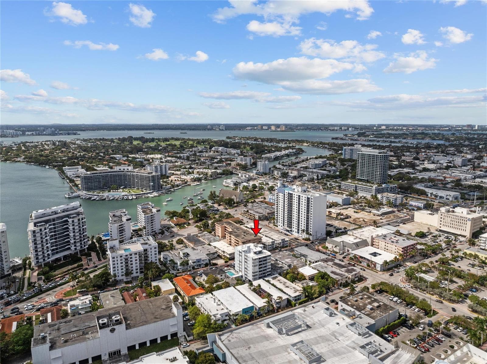 F10518830 — Miami Beach — 19