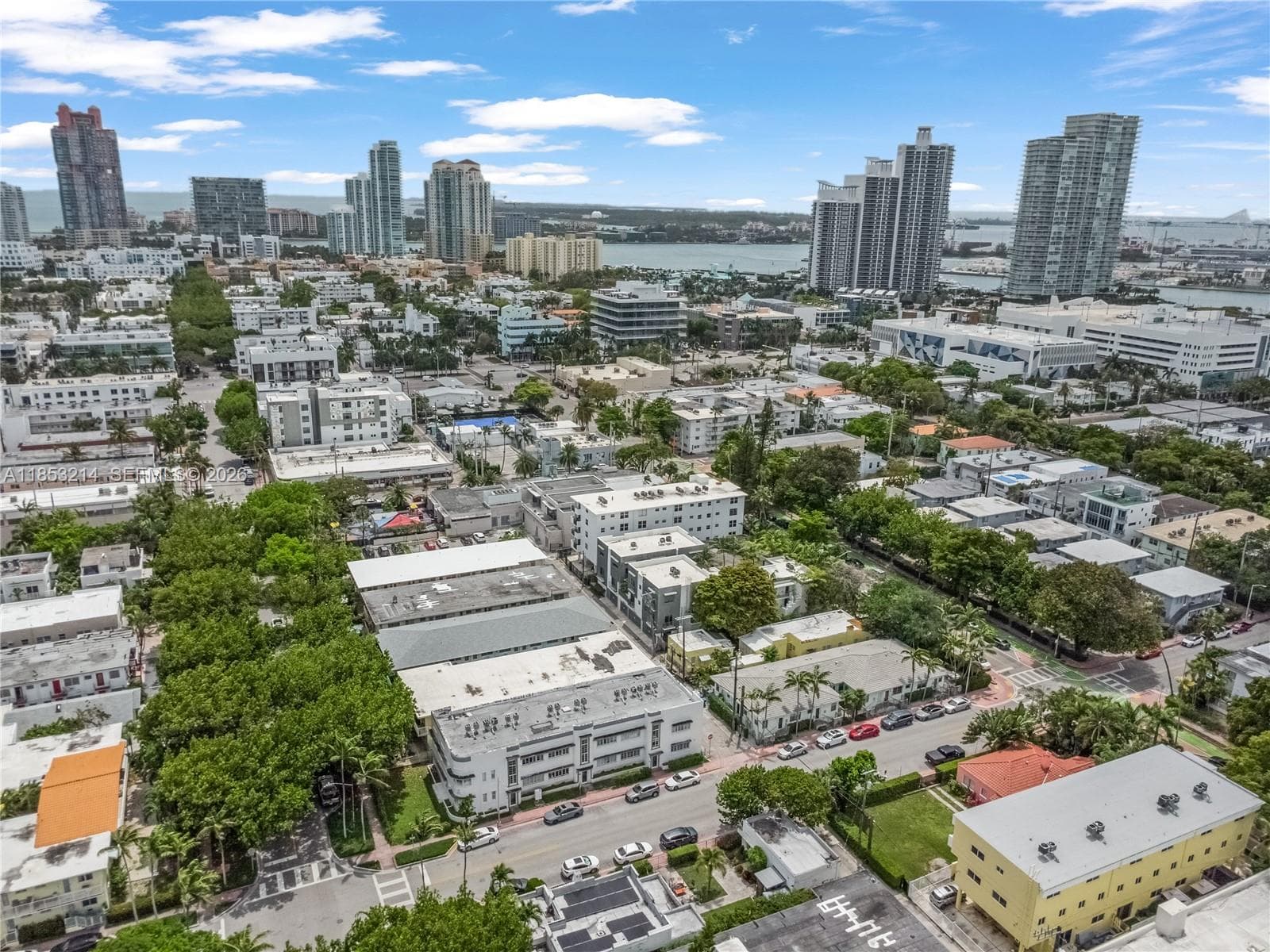 A11853214 — Miami Beach — 30