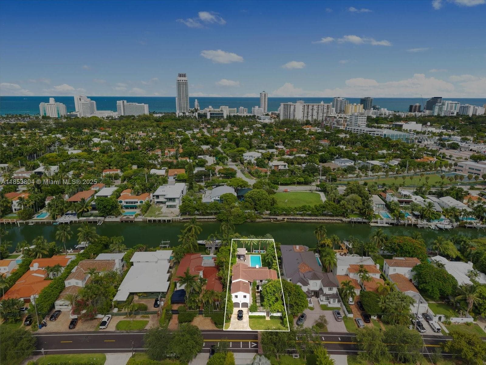 A11853804 — Miami Beach — 73