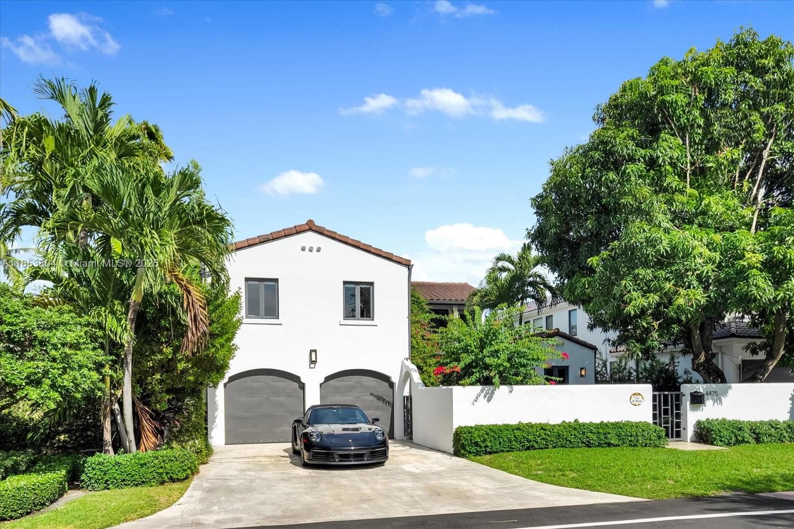 A11853804 — Miami Beach — 80