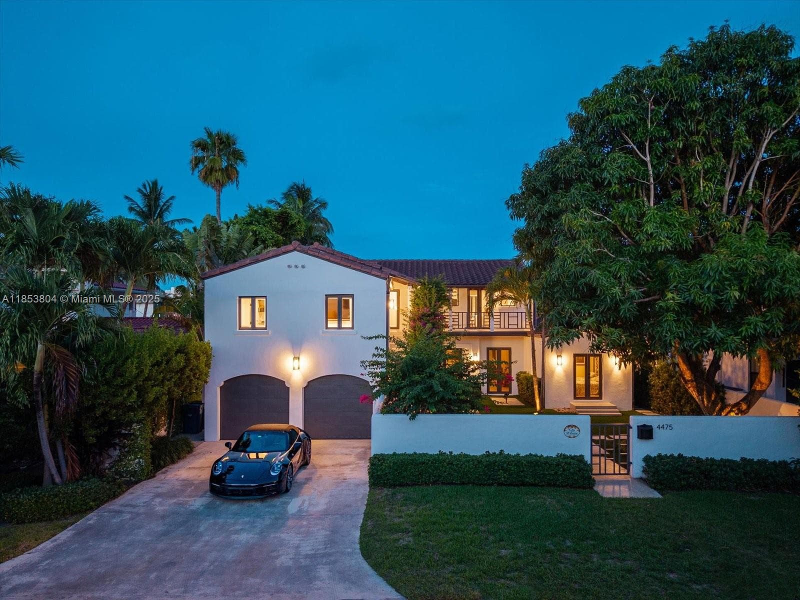 A11853804 — Miami Beach — 59