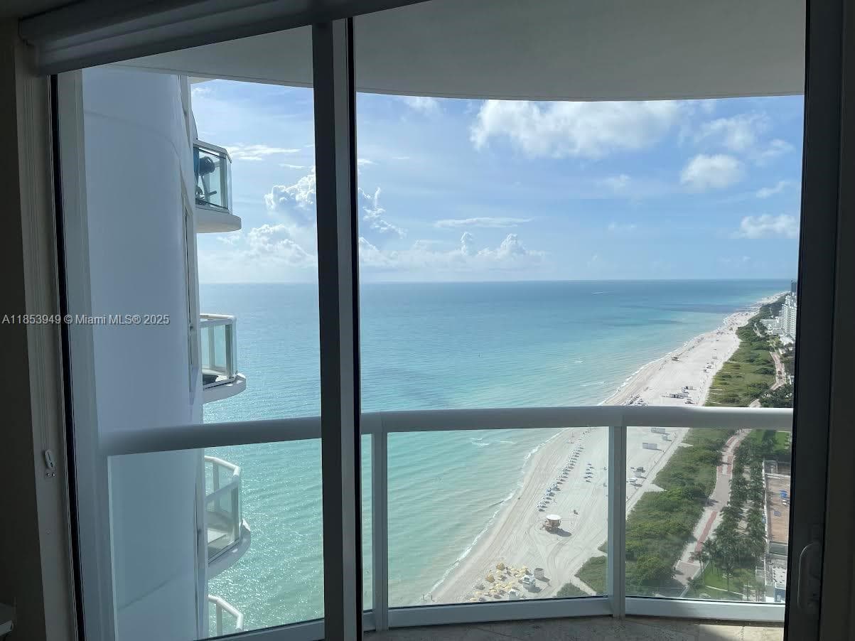 A11853949 — Miami Beach — 6