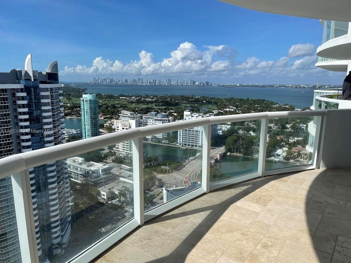 A11853949 — Miami Beach — 24