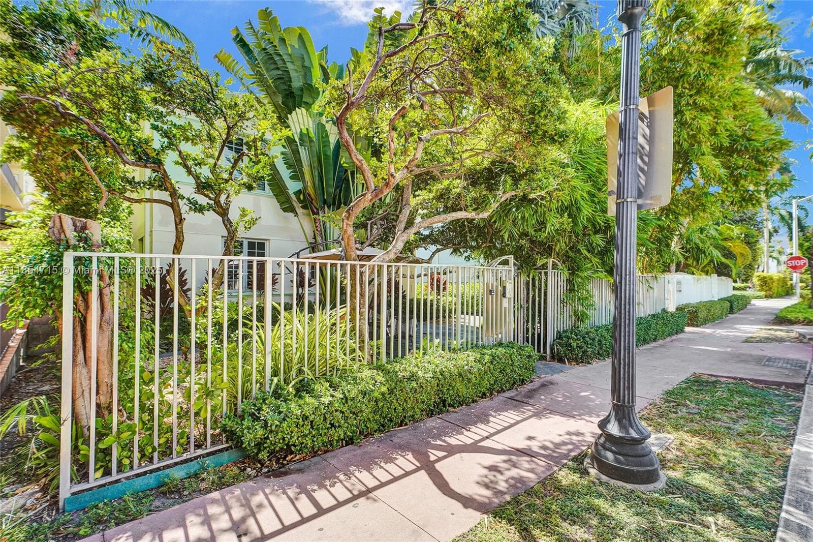 A11854715 — Miami Beach — 22