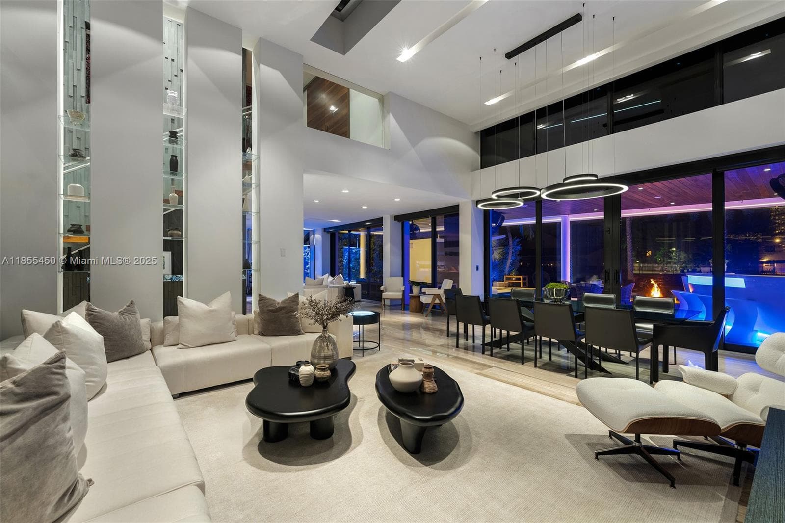 A11855450 — Miami Beach — 28