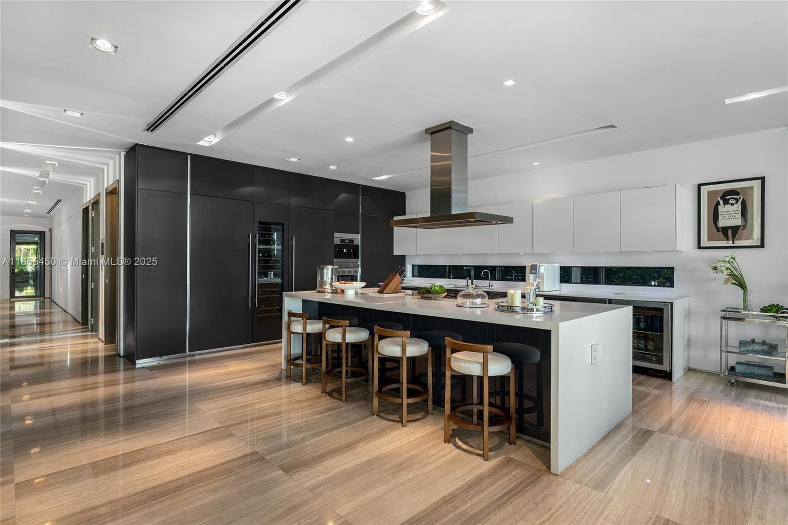 A11855450 — Miami Beach — 39