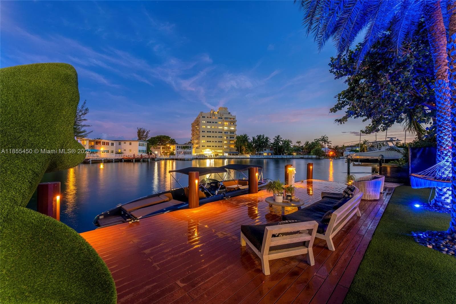 A11855450 — Miami Beach — 4