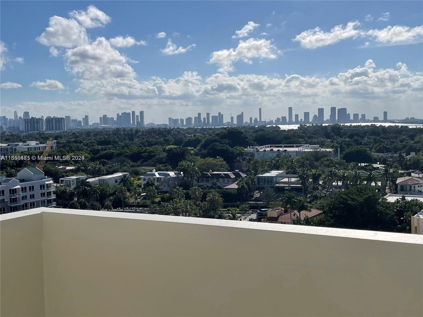 A11856475 — Miami Beach — 2