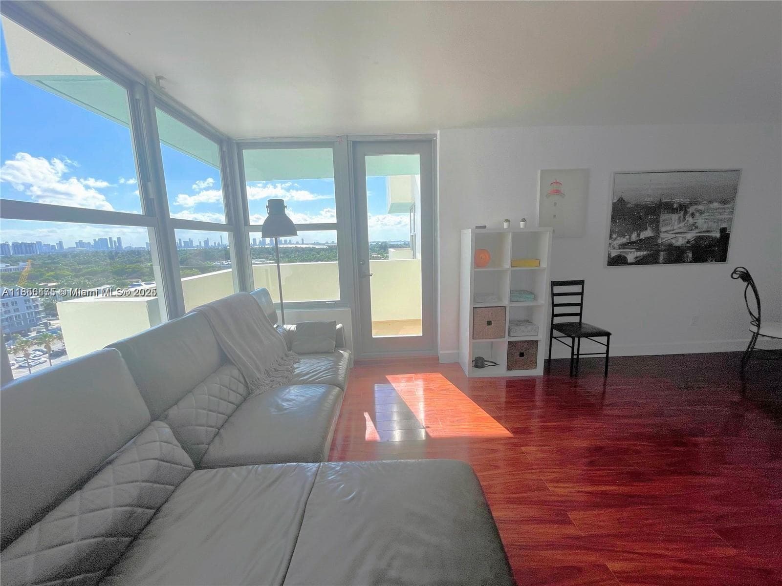 A11856475 — Miami Beach — 3