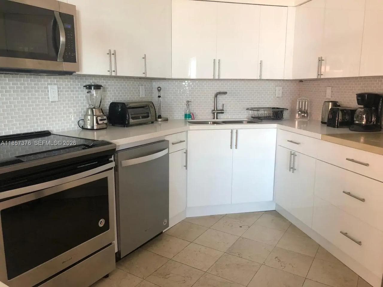 A11857376 — Miami Beach — 7