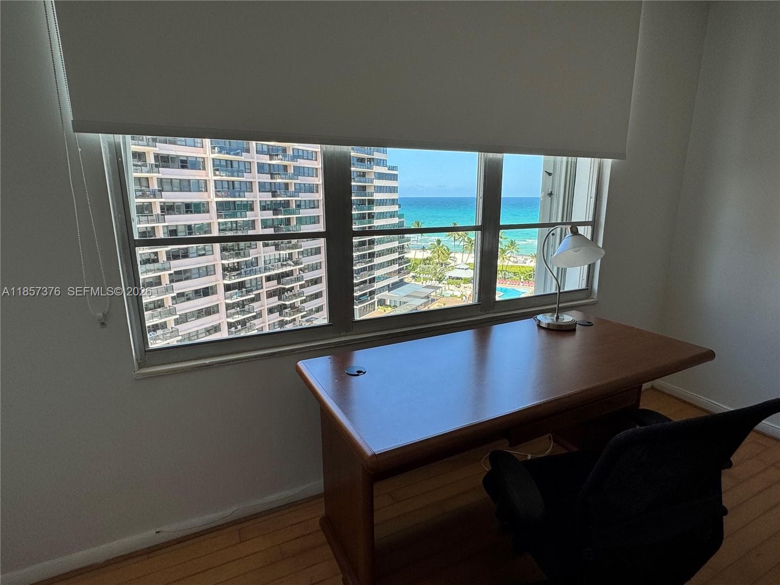 A11857376 — Miami Beach — 14