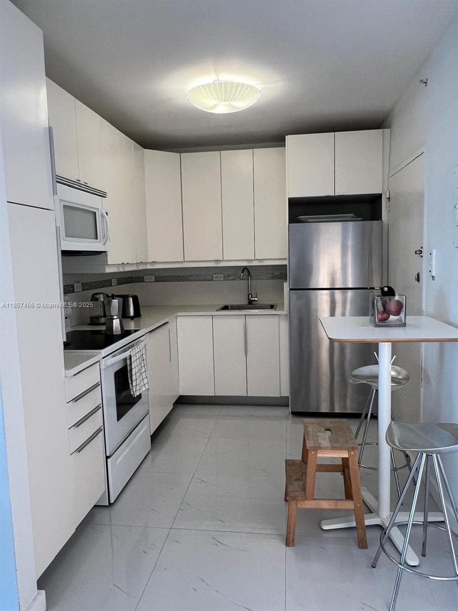 A11857466 — Miami Beach — 5