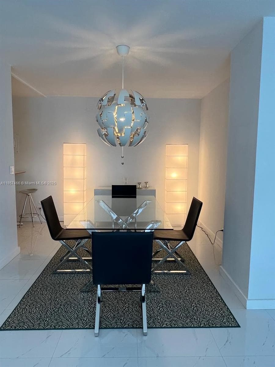 A11857466 — Miami Beach — 4