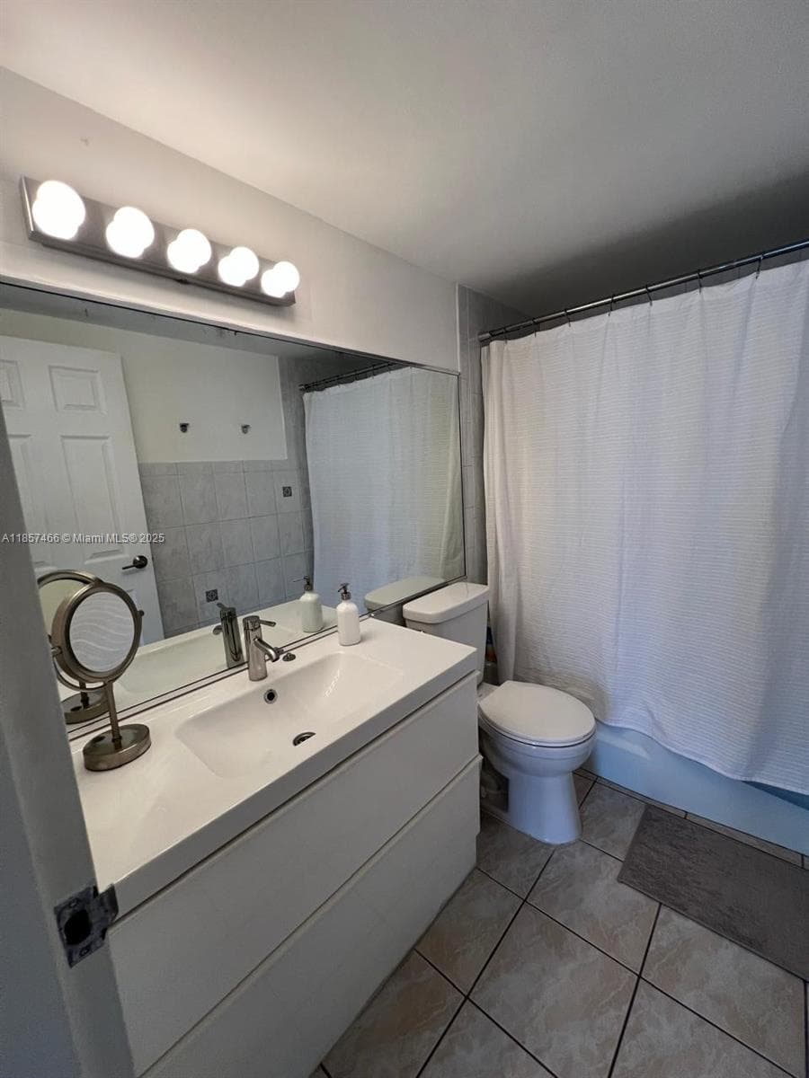 A11857466 — Miami Beach — 8