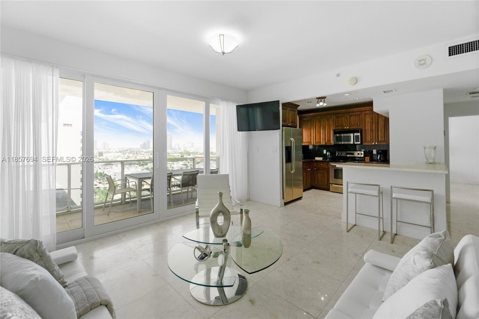 A11857694 — Miami Beach — 2