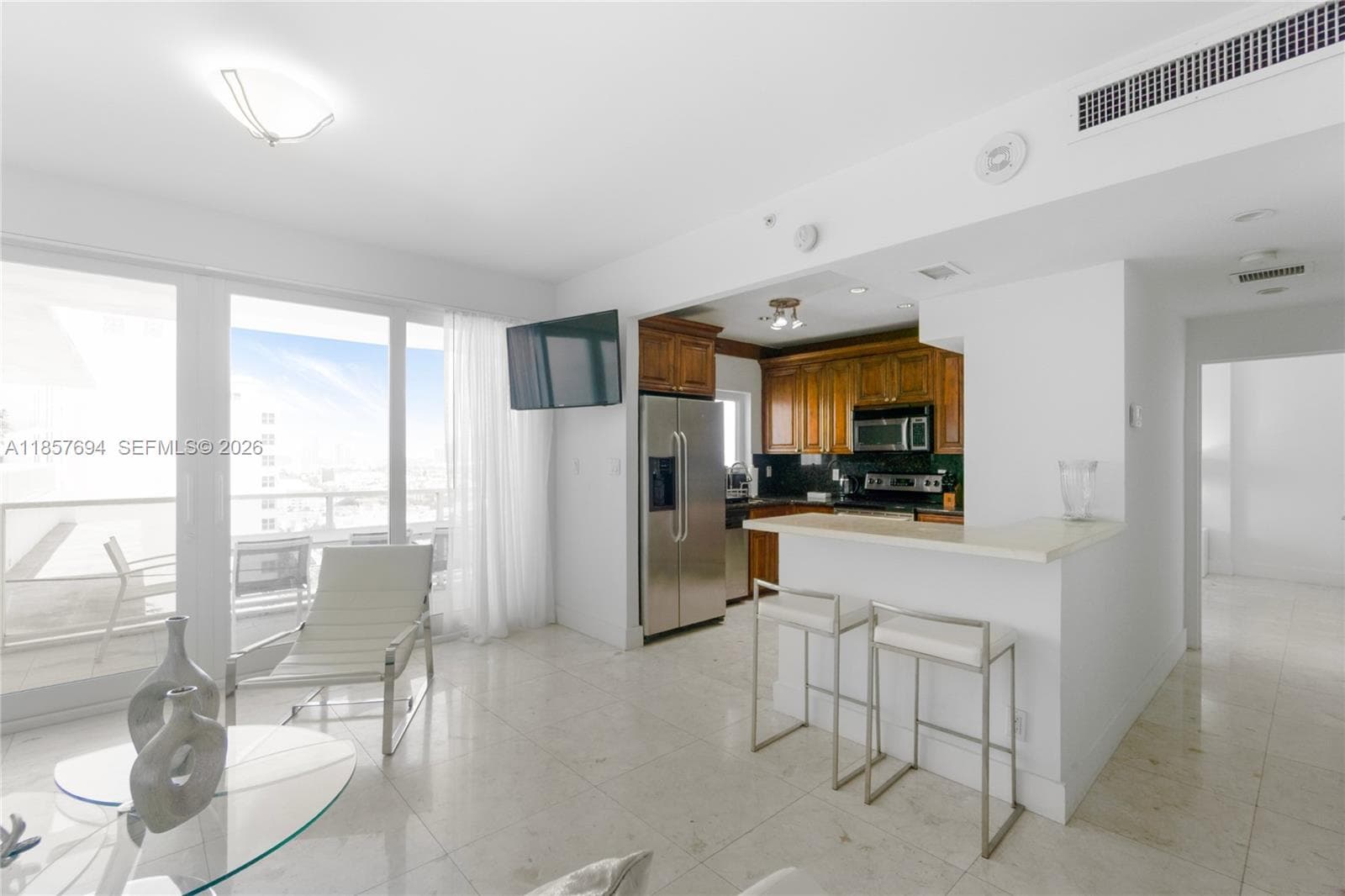 A11857694 — Miami Beach — 3