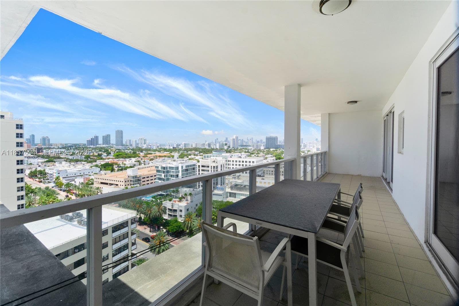 A11857694 — Miami Beach