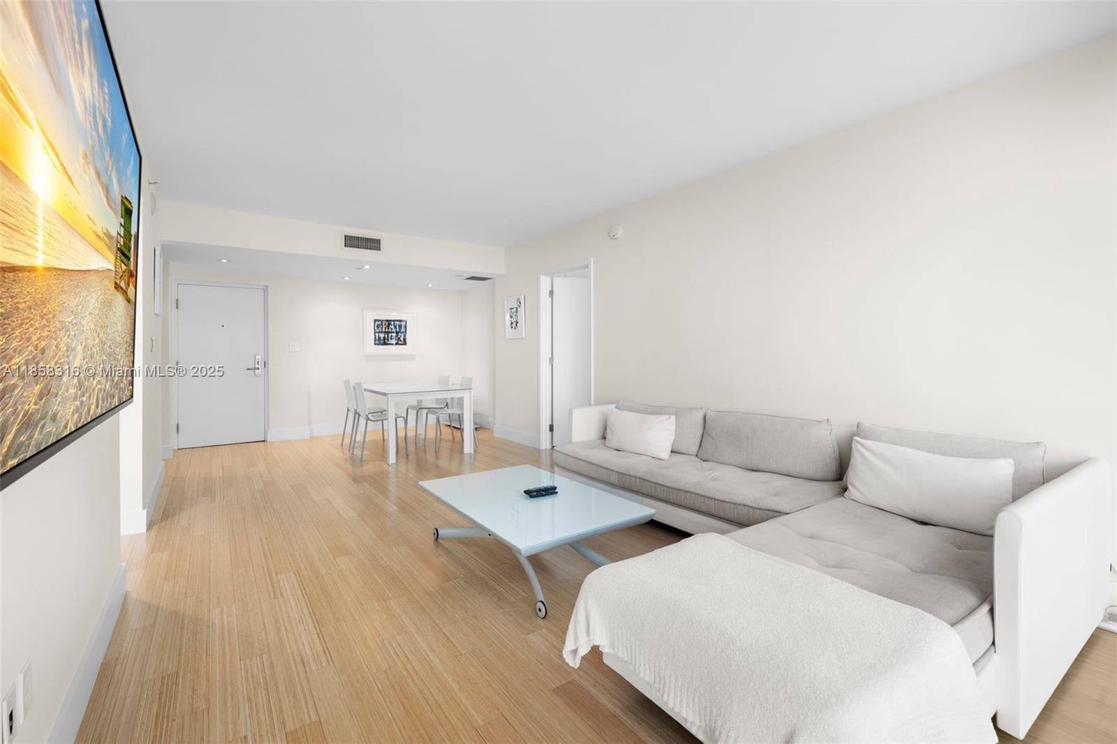 A11858316 — Miami Beach — 5