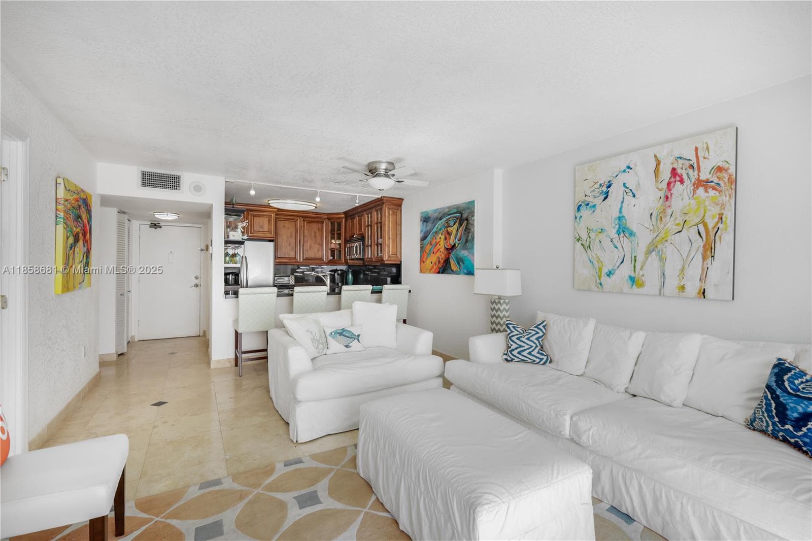 A11858681 — Miami Beach — 7