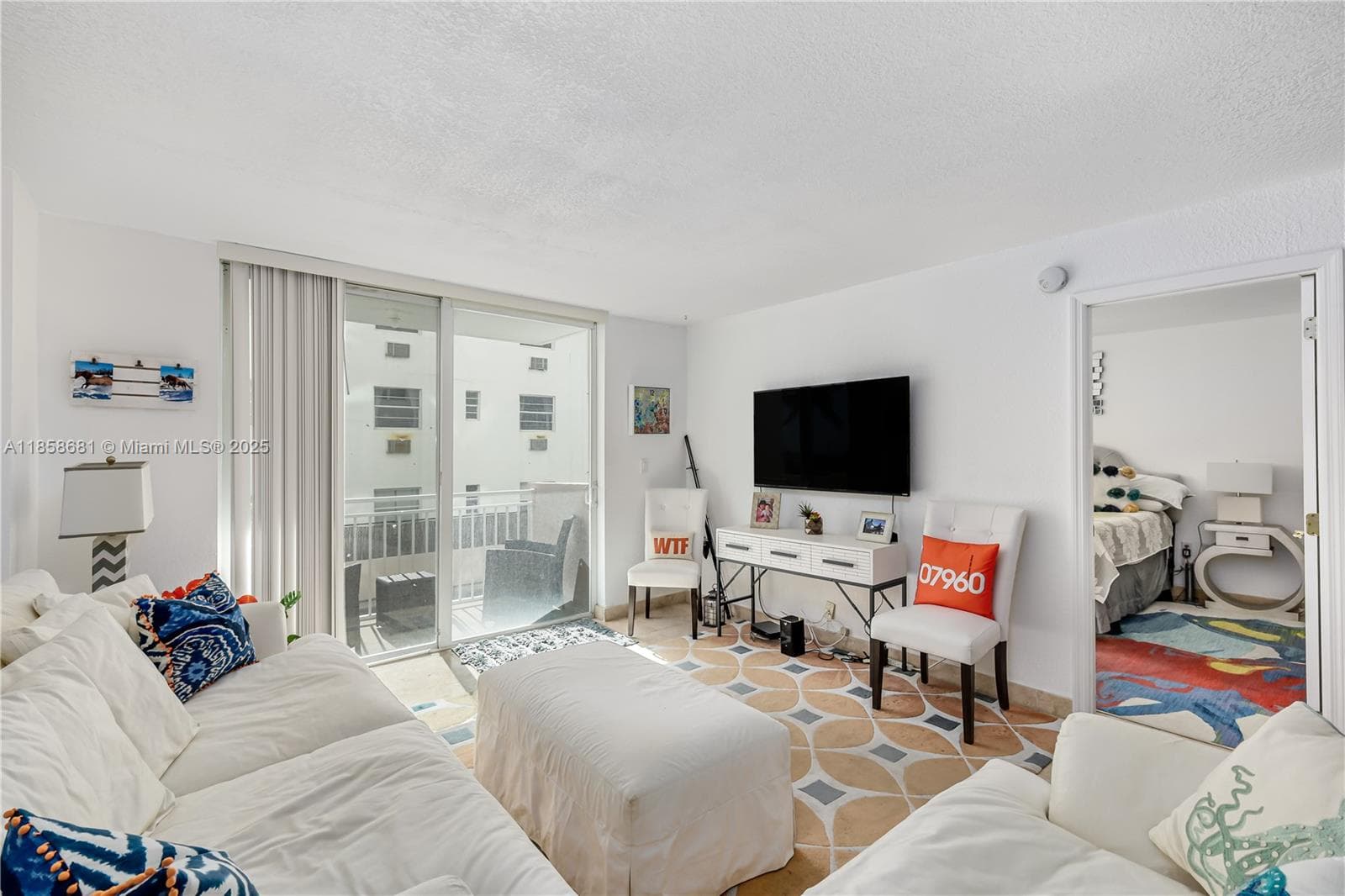 A11858681 — Miami Beach — 3
