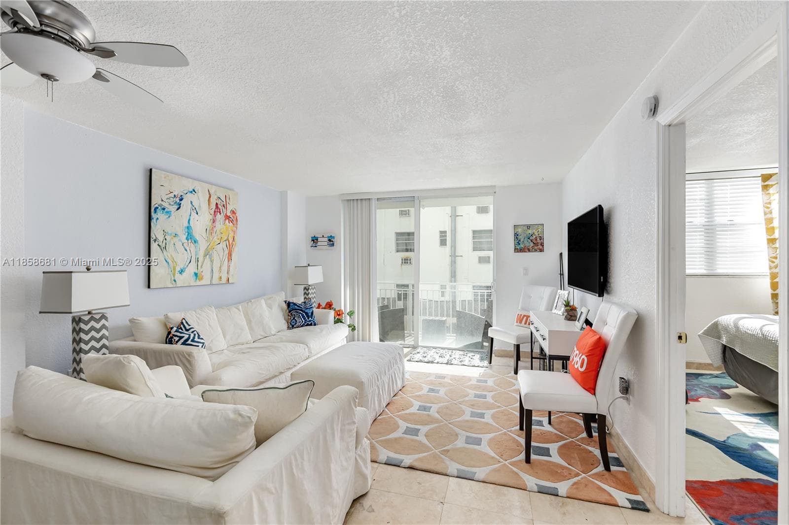 A11858681 — Miami Beach