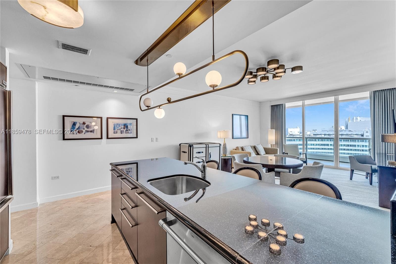 A11859478 — Miami Beach — 22