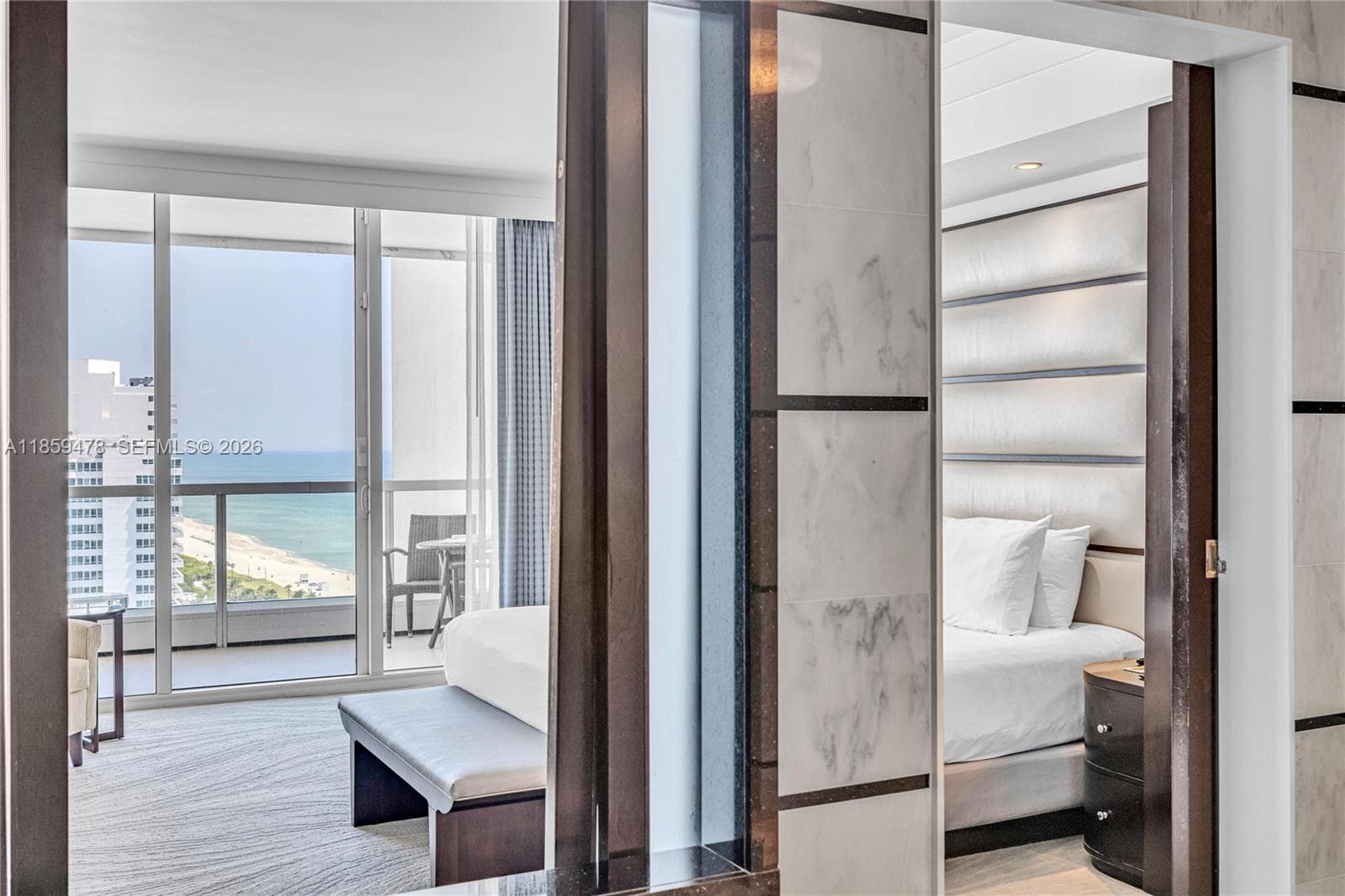 A11859478 — Miami Beach — 20