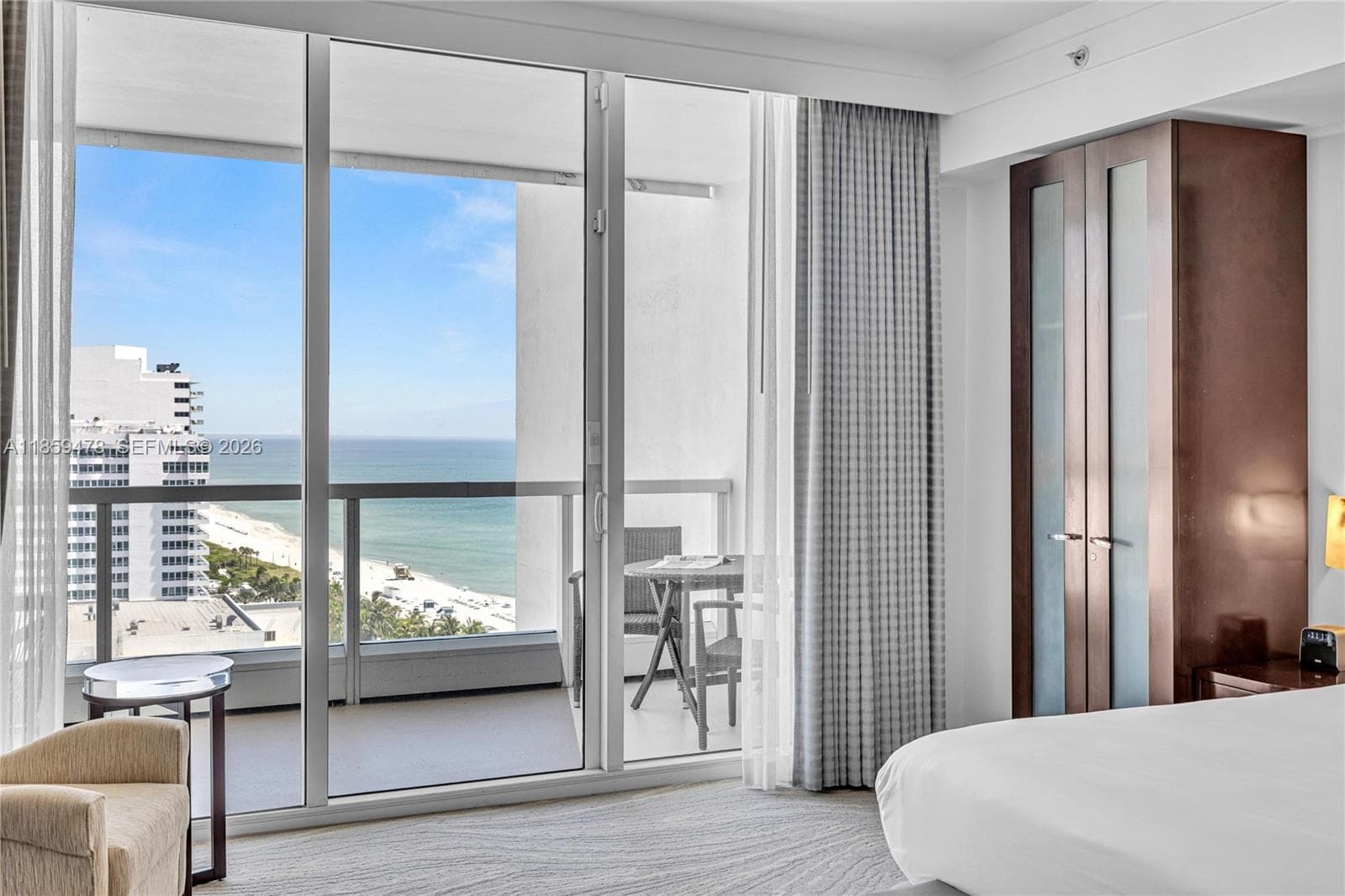 A11859478 — Miami Beach — 14