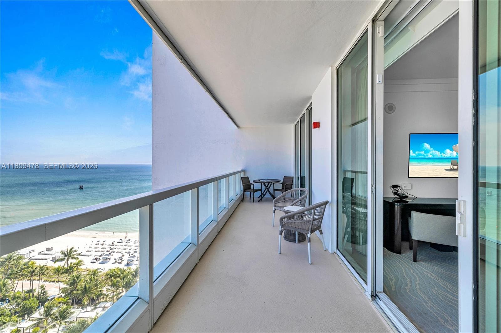 A11859478 — Miami Beach — 40