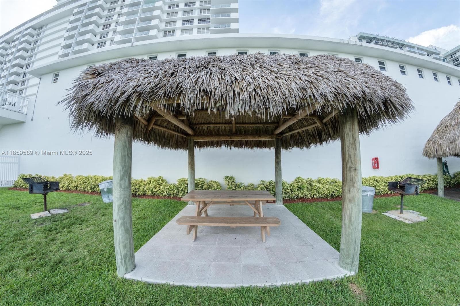 A11859589 — Miami Beach — 38