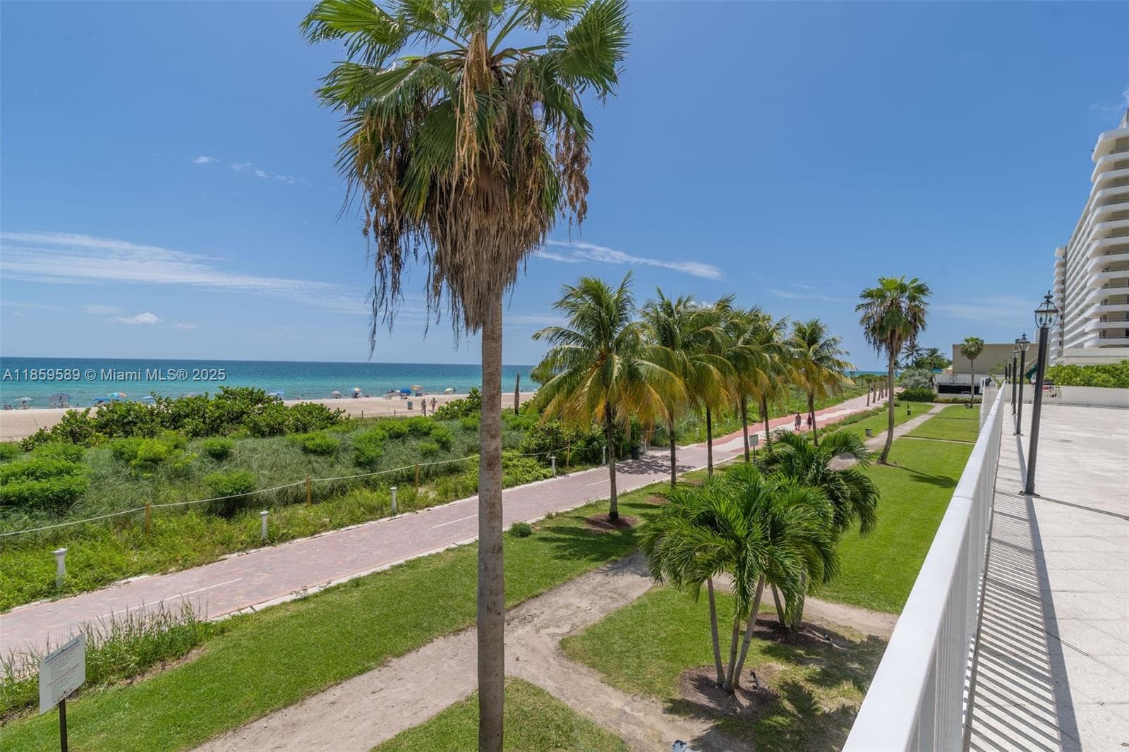 A11859589 — Miami Beach — 15