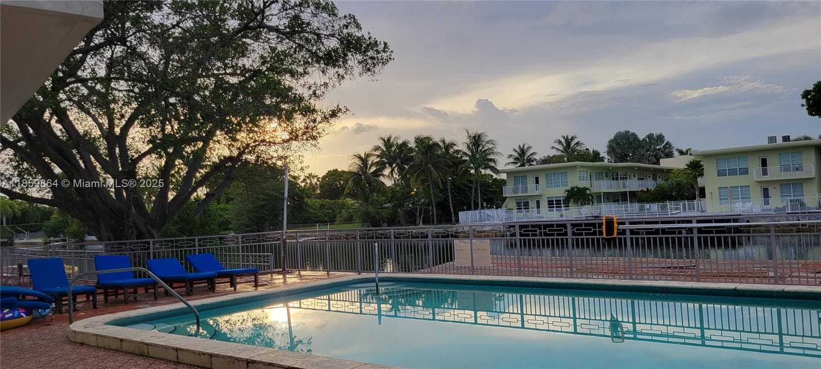 A11859864 — Miami Beach — 29