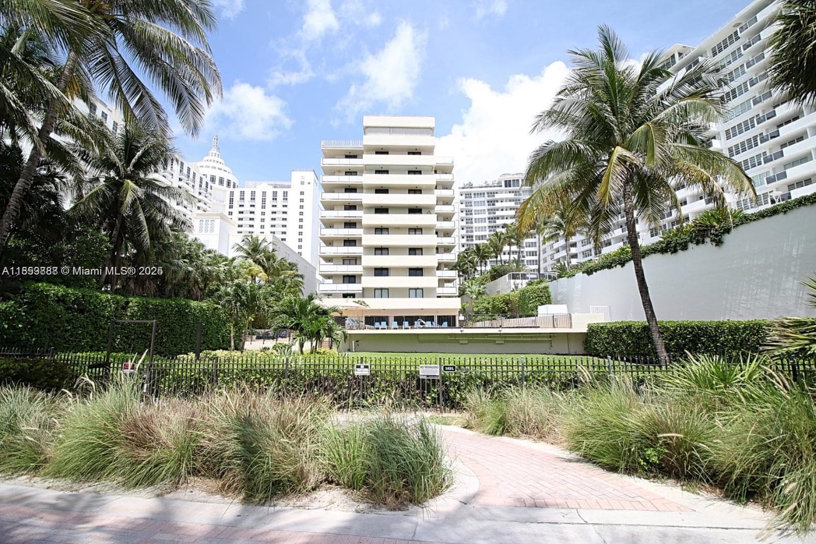 A11859888 — Miami Beach — 29