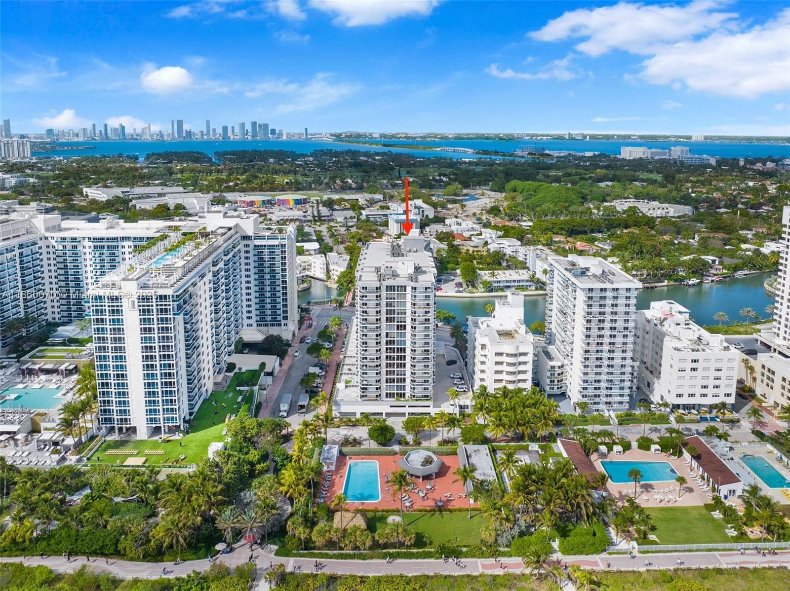 A11860070 — Miami Beach — 53