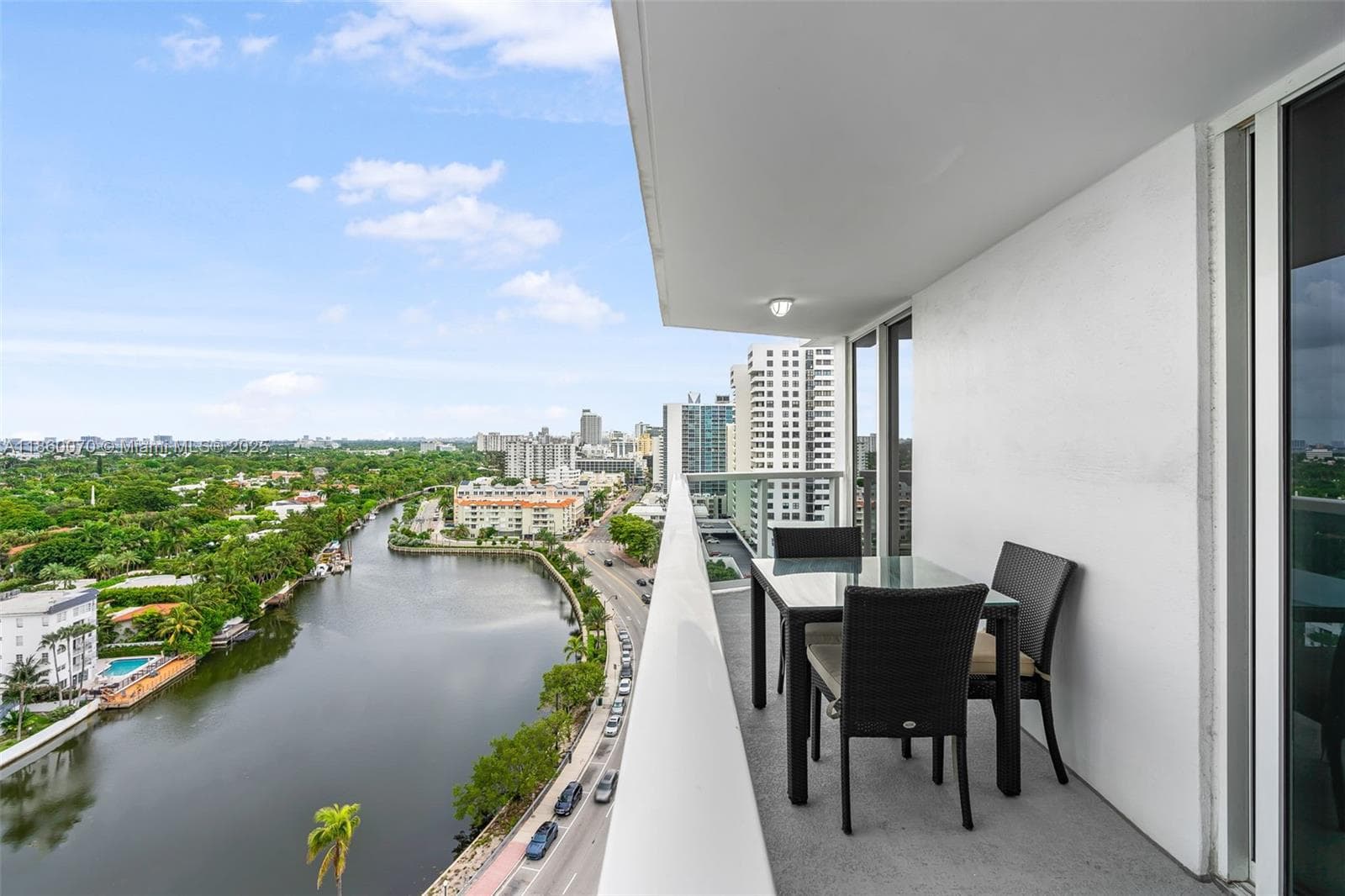A11860070 — Miami Beach — 18