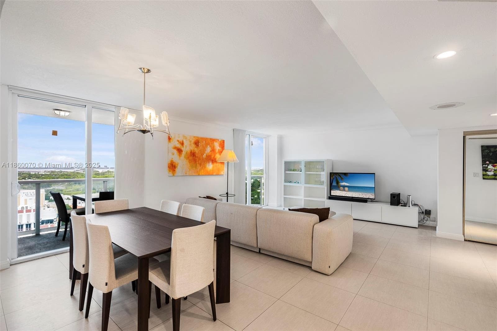 A11860070 — Miami Beach — 4