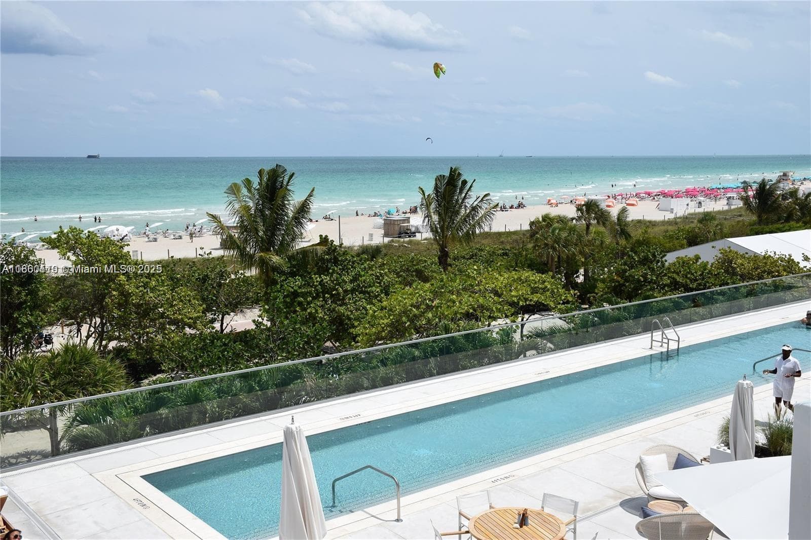 A11860119 — Miami Beach — 8