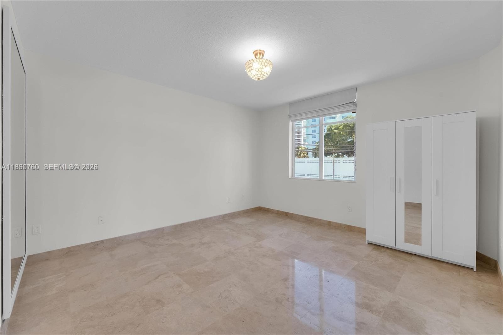 A11860760 — Miami Beach — 17