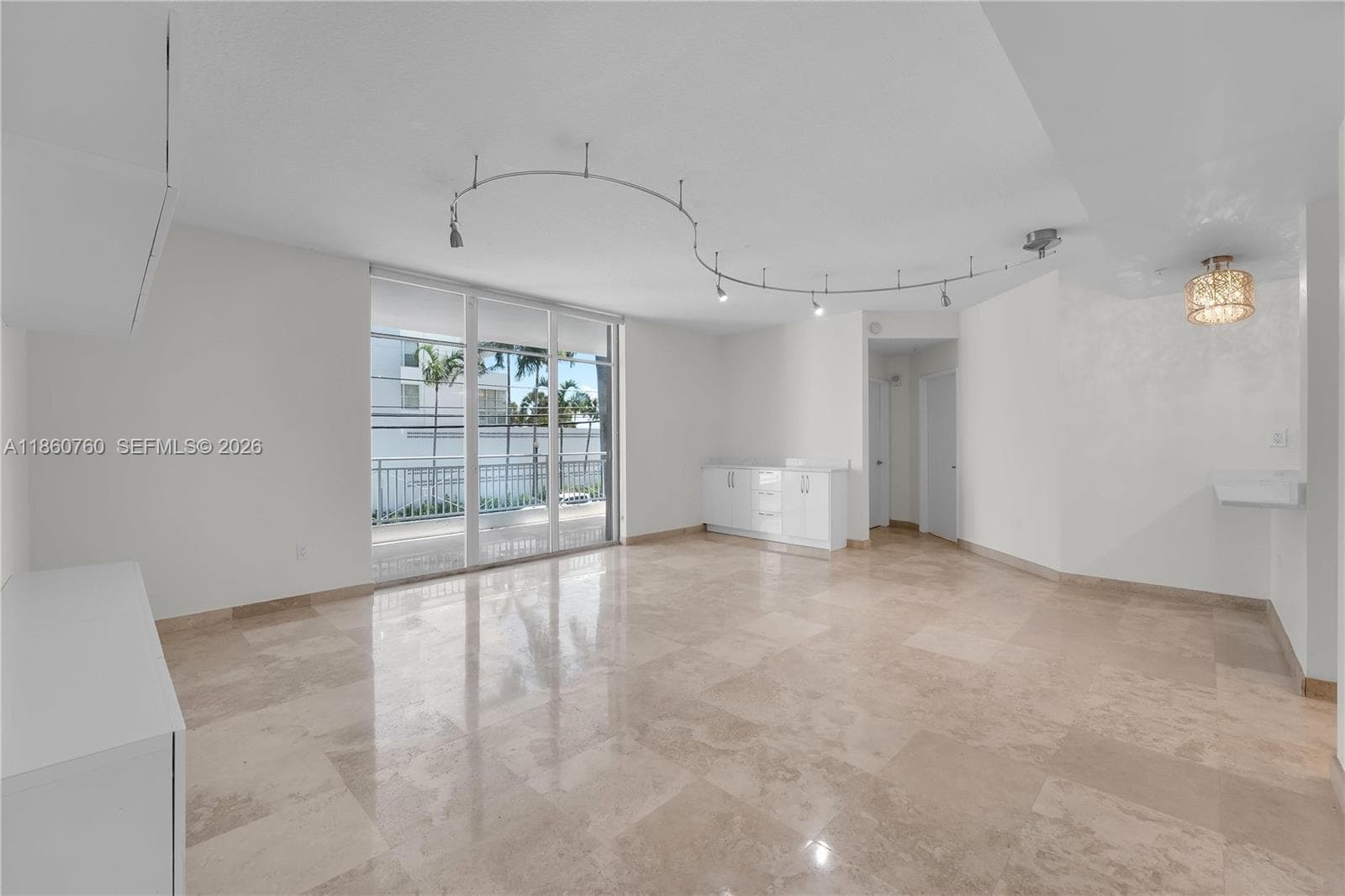 A11860760 — Miami Beach — 7