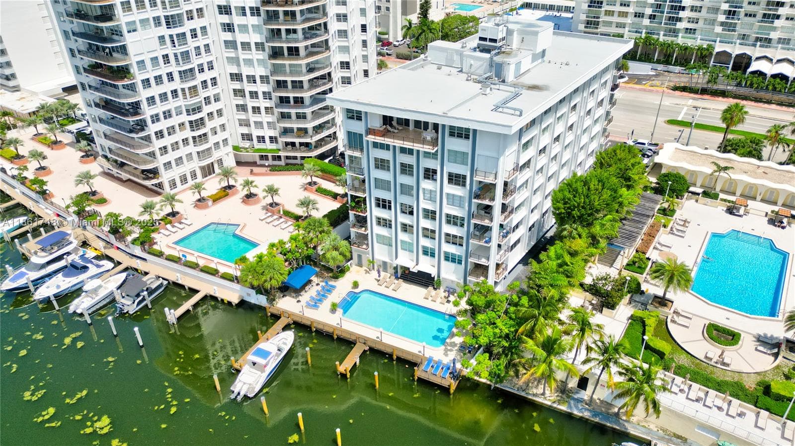 A11861748 — Miami Beach — 2