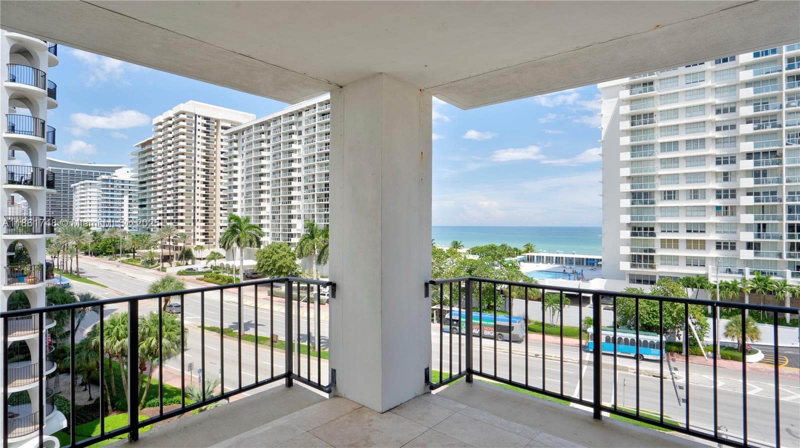 A11861748 — Miami Beach — 28