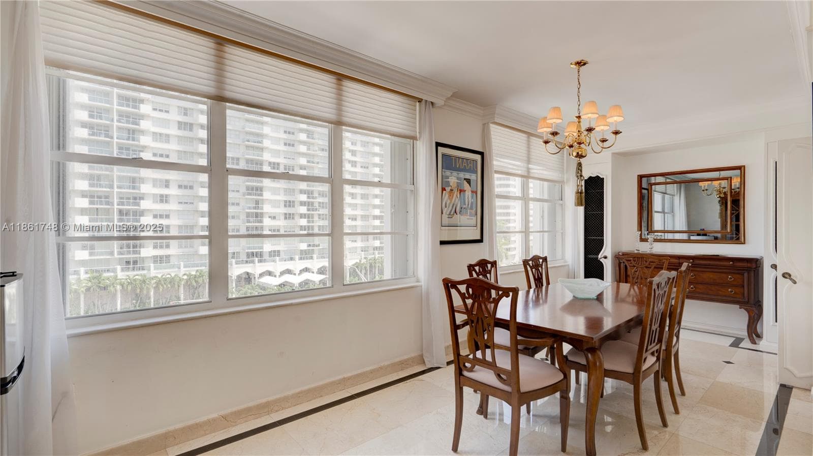 A11861748 — Miami Beach — 18