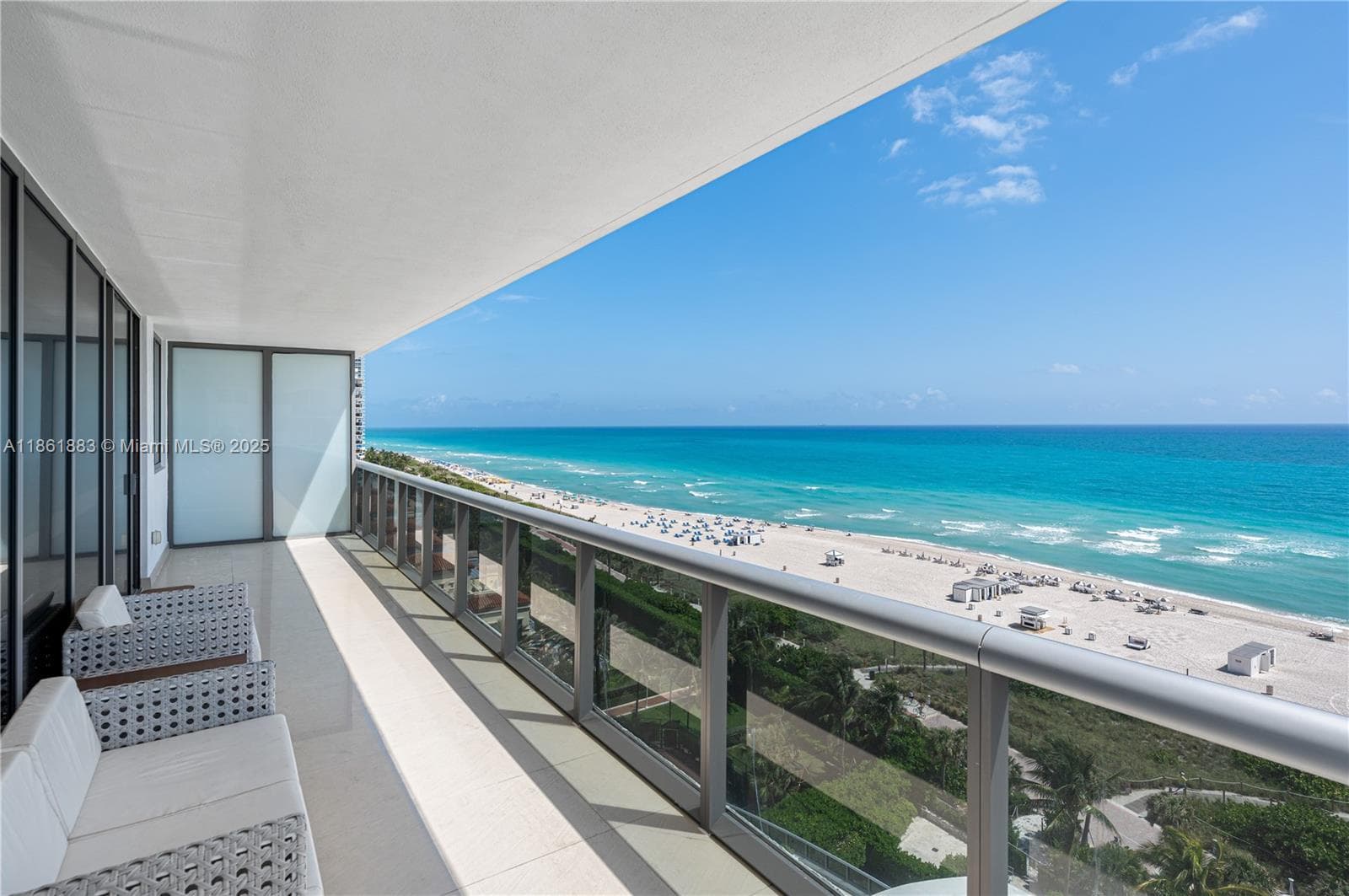A11861883 — Miami Beach — 59