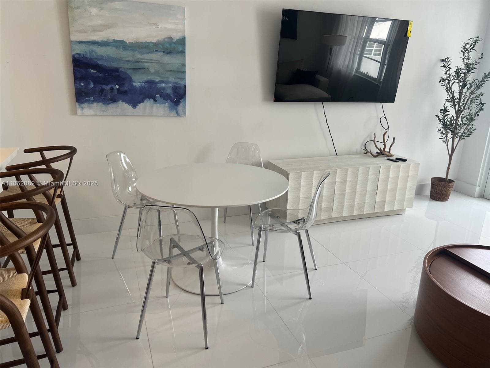 A11862082 — Miami Beach — 8