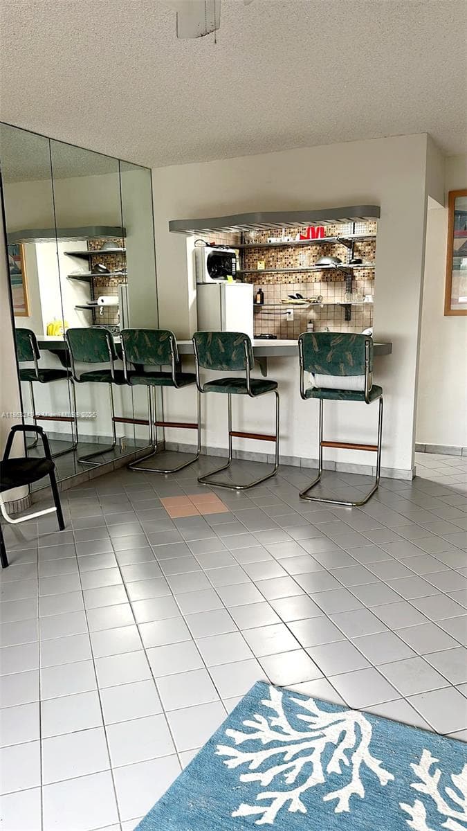 A11863248 — Miami Beach — 5