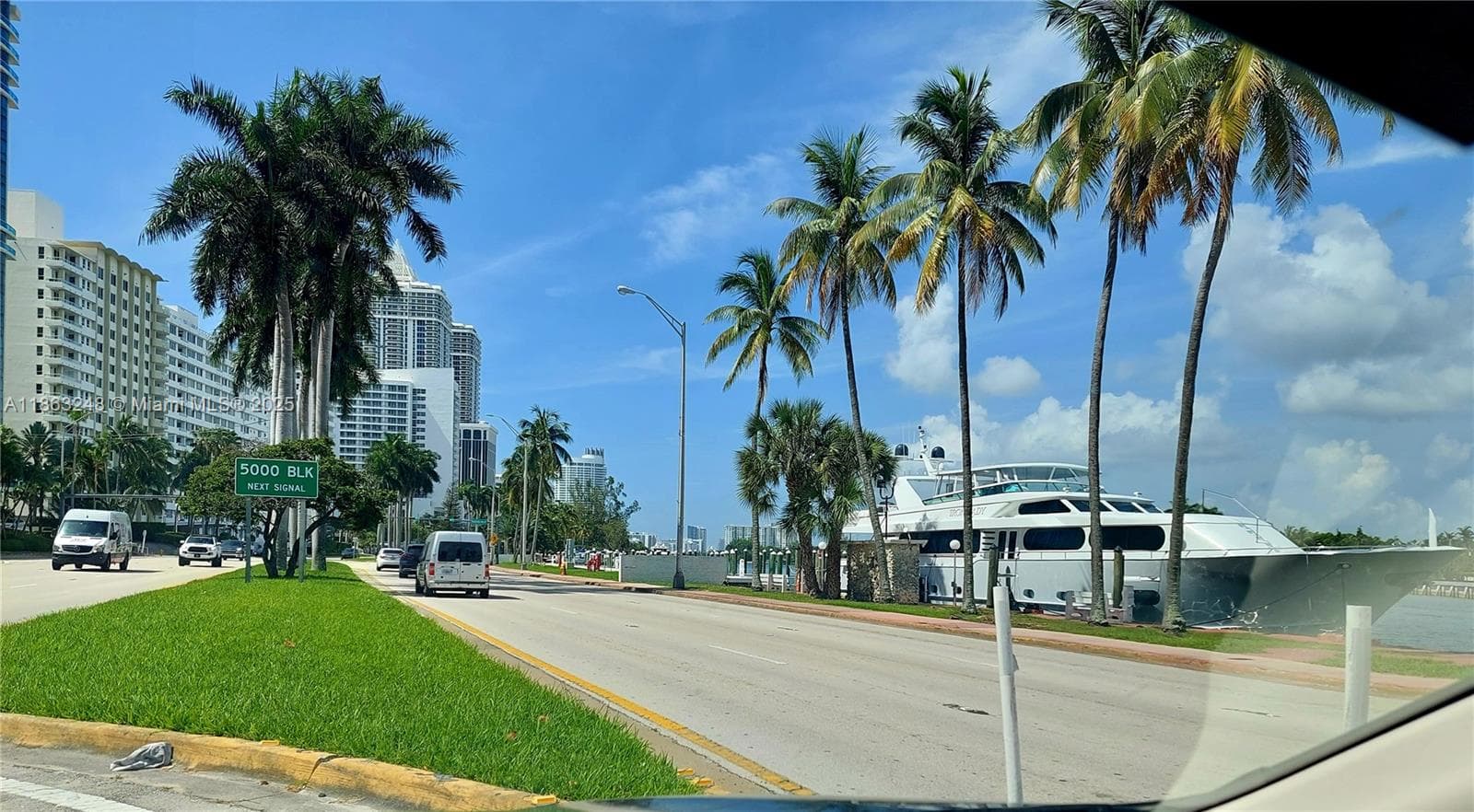 A11863248 — Miami Beach — 18