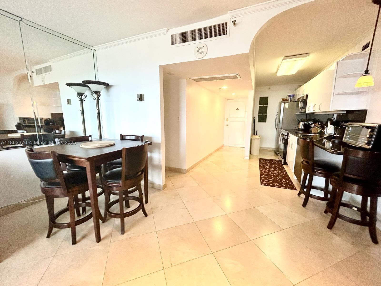 A11863370 — Miami Beach — 3