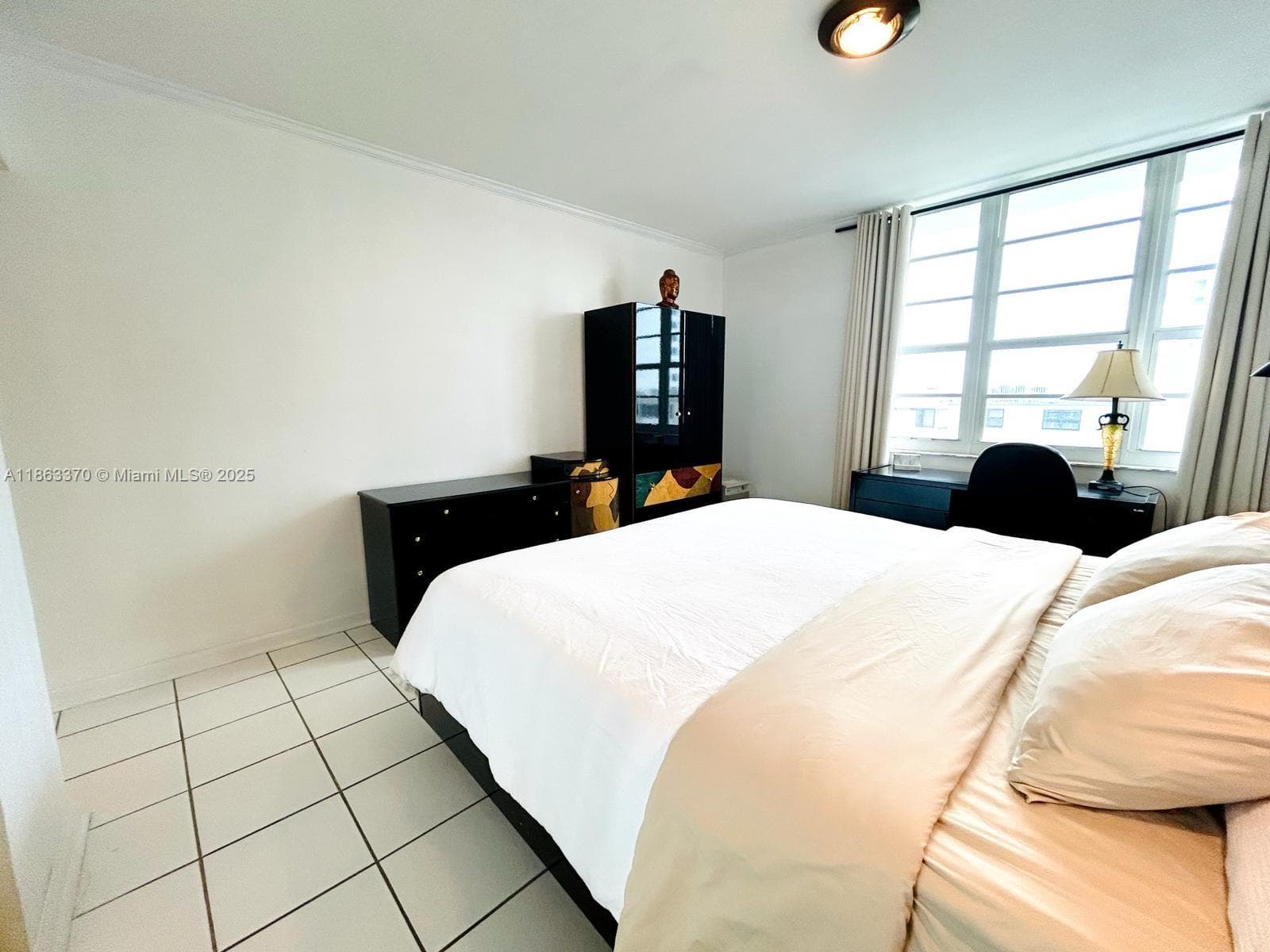 A11863370 — Miami Beach — 8